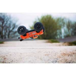 ARRMA RC OUTCAST 6S 4WD BLX 2019 STUNT TRUCK