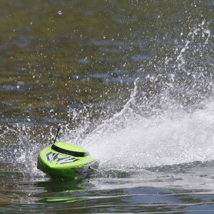 Proboat Shockwave 26" Brushless Deep-V RTR LiPo paket