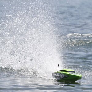 Proboat Shockwave 26" Brushless Deep-V RTR LiPo paket