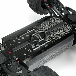 ARRMA RC OUTCAST 8S BLX 1/5 akulla and laturilla