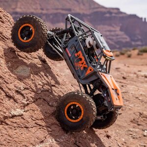 Axial 1/18 UTB18 Capra 4WD Unlimited Trail Buggy RTR