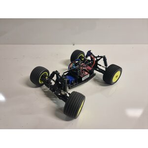 Losi 1/18 MINI-T 2.0 2WD STADIUM TRUCK BRUSHLESS RTR, Käytetty