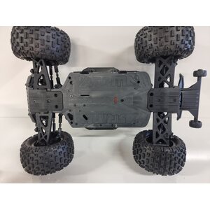ARRMA RC GRANITE 4X4 3S BLX BRUSHLESS 1/10TH 4WD MT använt