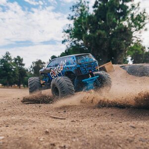 ARRMA RC 1/10 GORGON 4X2 MEGA MONSTER TRUCK - Lipo Paketti