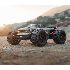 ARRMA RC 1/10 Outcast 4X4 4S V2.5 Blx Stunt Truck Rtr