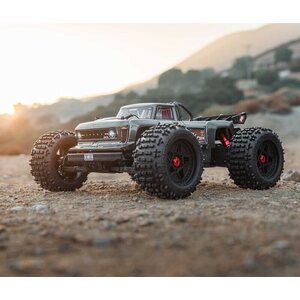 ARRMA RC 1/10 OUTCAST 4X4 4S V2 BLX STUNT TRUCK RTR LiPo-package