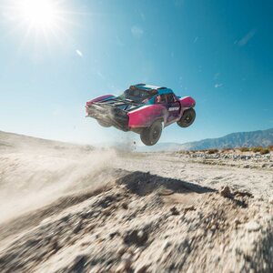 ARRMA RC SENTON 4X4 223S BLX Brushless 1/10th 4wd SC