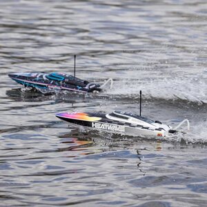 Proboat Recoil 2 18" Self-Righting Brushless Deep-V RTR