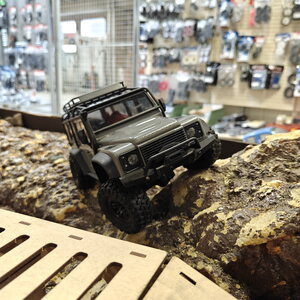 Traxxas TRX4-M Defender, käytetty