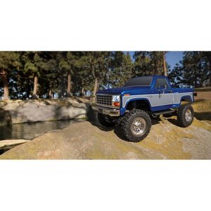 Team Associated CR12 Ford F-150 Pick-Up Ready-to-Run Blue 40002