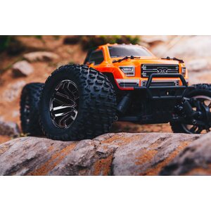ARRMA RC Granite 4x4 BLX 1/10 Monster Truck RTR 3s Lipo Package