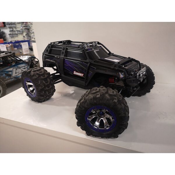 Traxxas summit 1/10 Käytetty