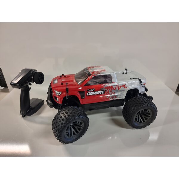 ARRMA RC GRANITE 4X4 3S BLX BRUSHLESS 1/10TH 4WD MT använt
